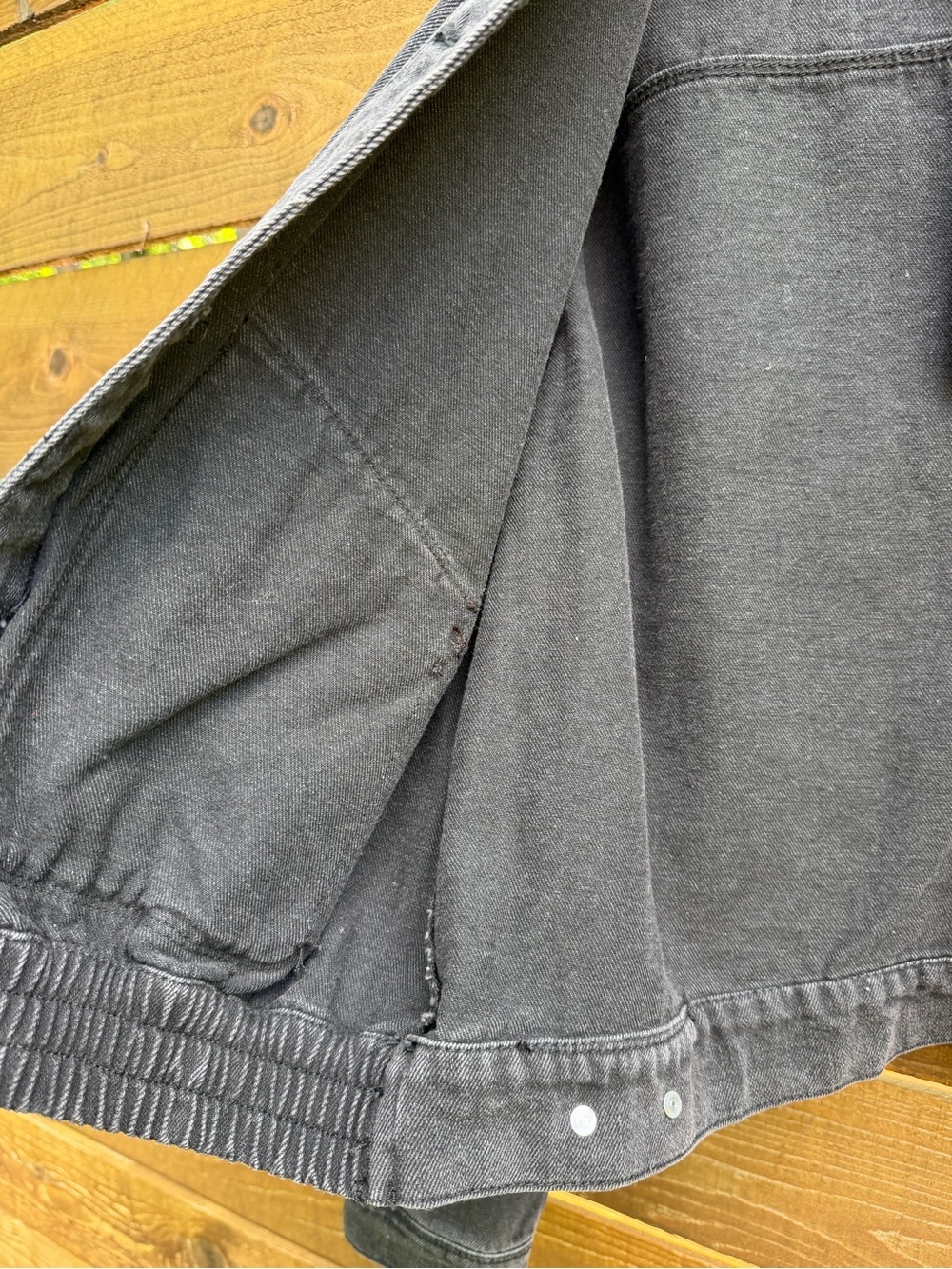 Ashley Vintage Charm Deep Black Cropped Denim Jacket - Button Front Size Large - Picture 10 of 12